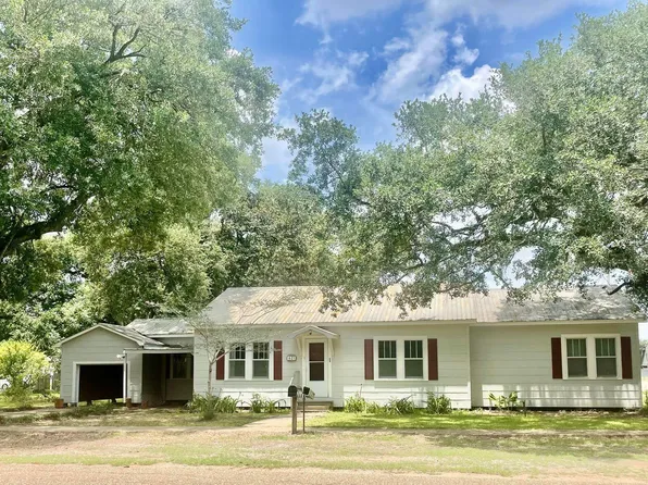 621 Pine St, Mamou, LA 70554