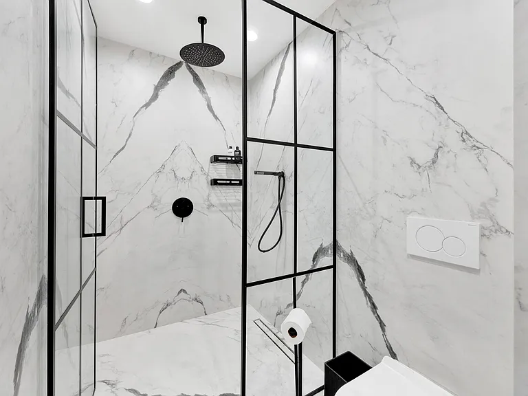 7317 Caverna Dr — Photo 35