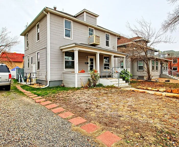 915 Grand Ave — Photo 16