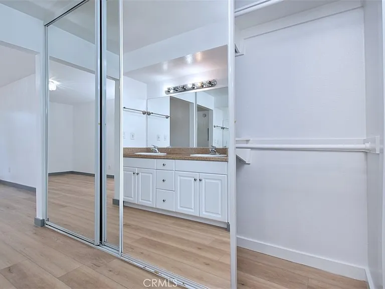 21500 Burbank Blvd #112 — Photo 25