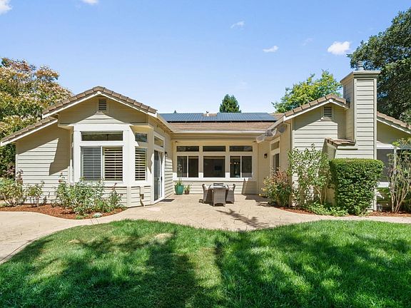 5th image of 456 Silverwood Dr