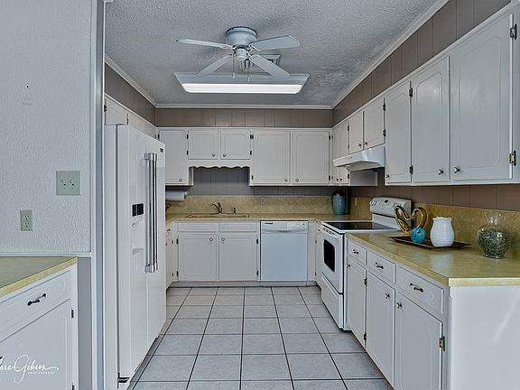 4th image of 11743 Sparks Davis Rd