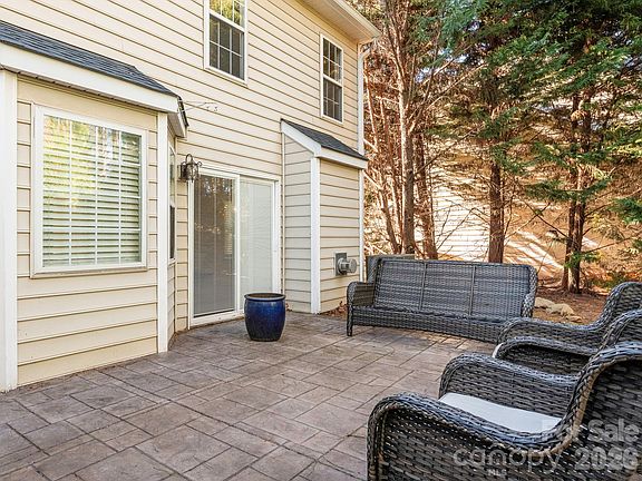 3rd image of 6203 Forest Pond Dr