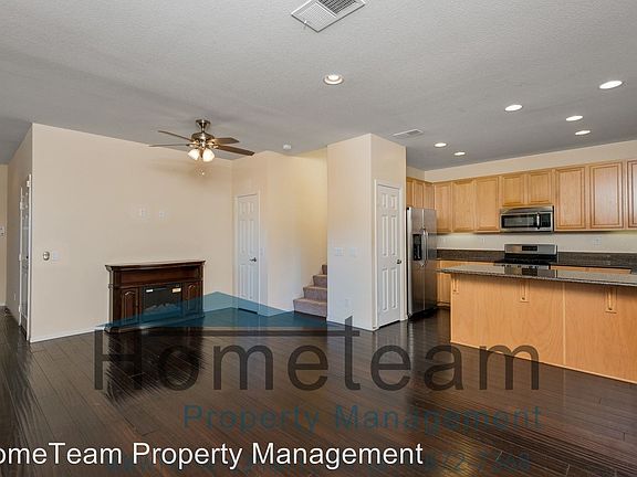 5th image of 1259 E Division St