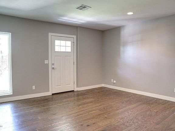 2nd image of 4107 E Indianola Ave