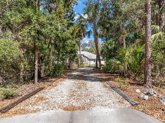 3rd image of 35 CAPTAINS COVE ROAD