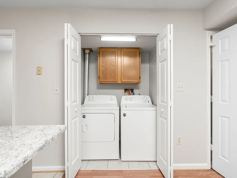 705 Ivy St #1 — Photo 10