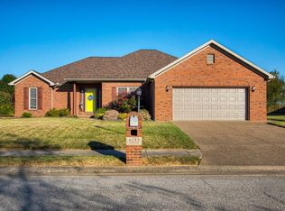 6132 Flagstone Dr, Evansville, IN 47711