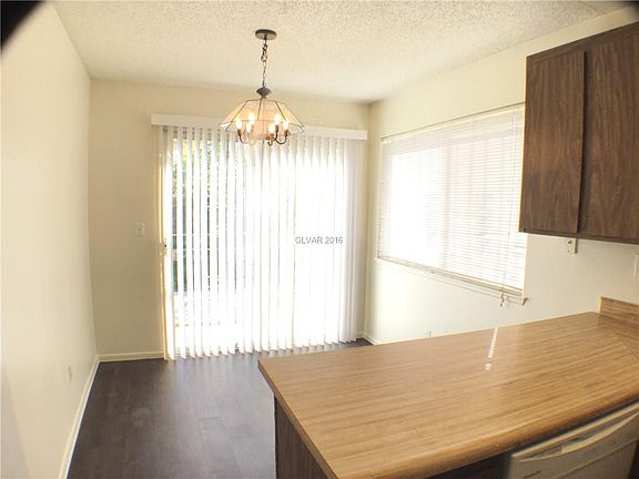 5th image of 3869 Kellogg Ave #0