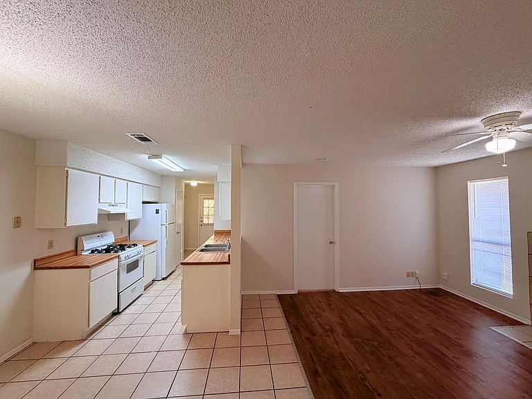 2303 Whitlow Cv — Photo 9