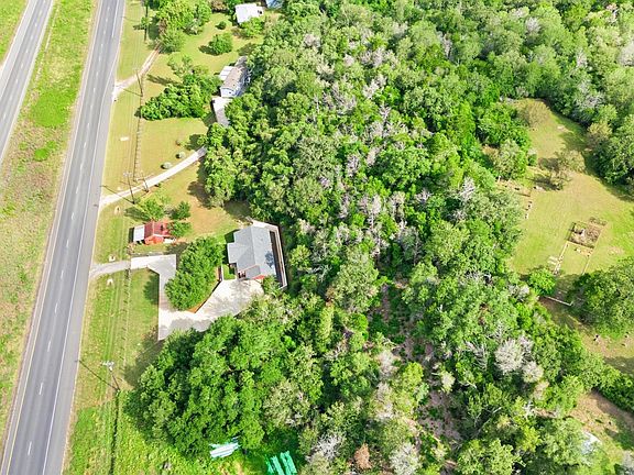3rd image of 564 Highway 71 W