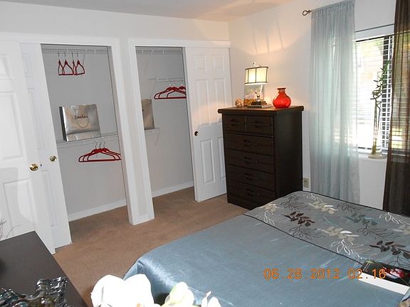 5th image of 548 Seawind Dr APT C