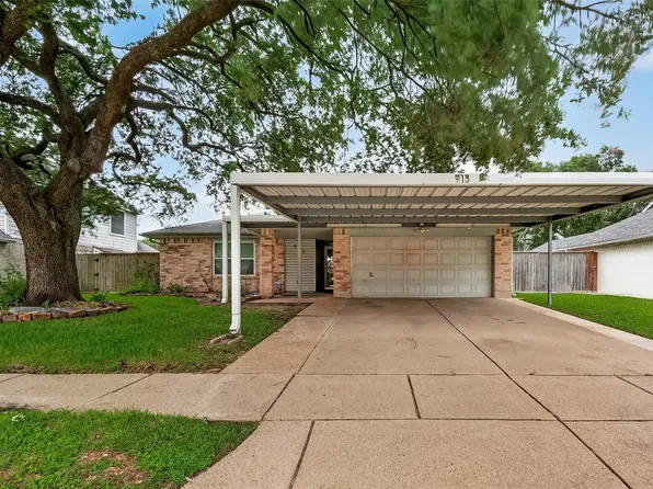 913 Willowbriar Ln, Deer Park, TX 77536