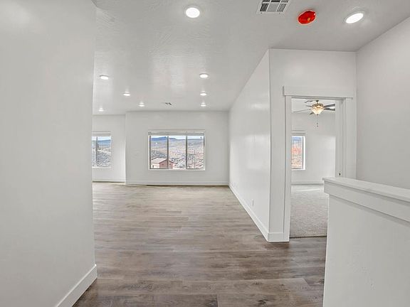 Entry Photo not representational of selections, only the floor plan. Contact agent for details