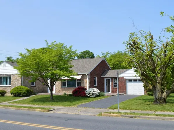 1200 Easton Rd, Hellertown, PA 18055