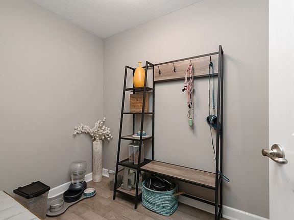 5th image of 331 Osona Ln