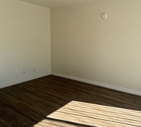 3rd image of 2043 Charle St APT B8