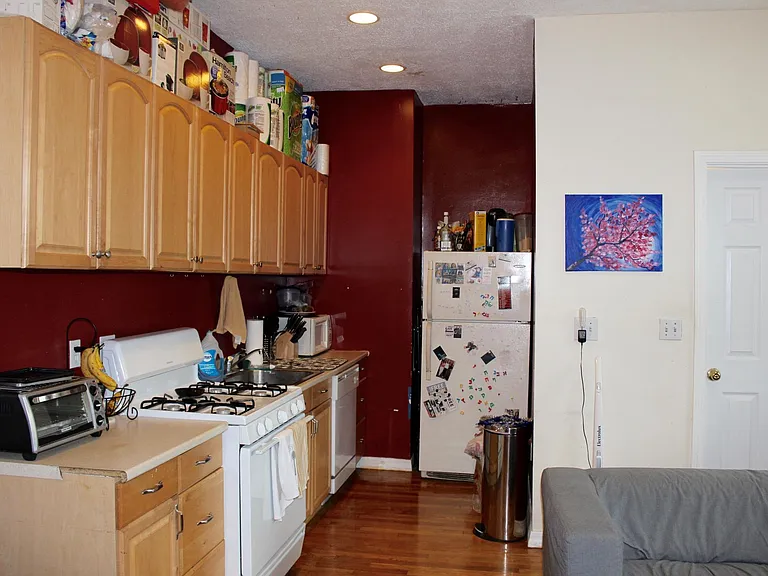 447 Park Dr #1R — Photo 2
