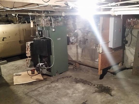 4th image of 425 North St