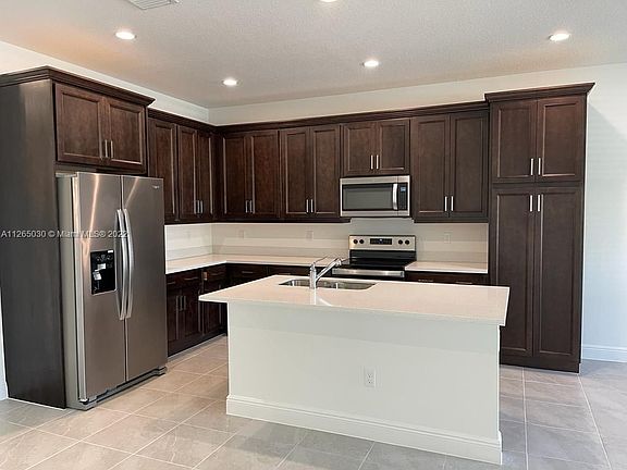 2nd image of 534 Parsons Way #534