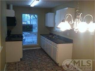 3rd image of 9911 Cedar Mountain Cir