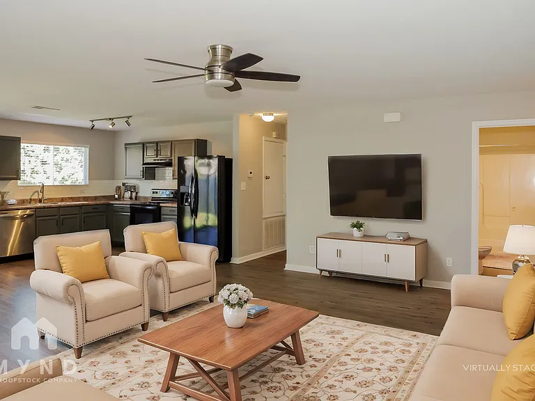 15188 Mill Valley Dr — Photo 1
