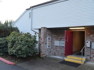 405 NE 85th St UNIT P, Vancouver, WA 98665
