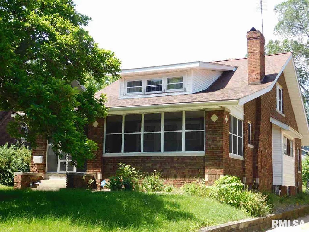 1319 E Nebraska Ave photo 1