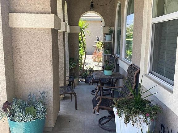 3rd image of 2359 New Brighton Ln