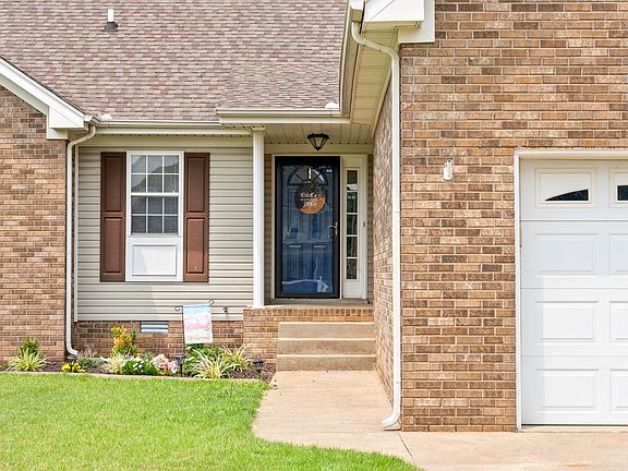5th image of 1165 Connemara Way