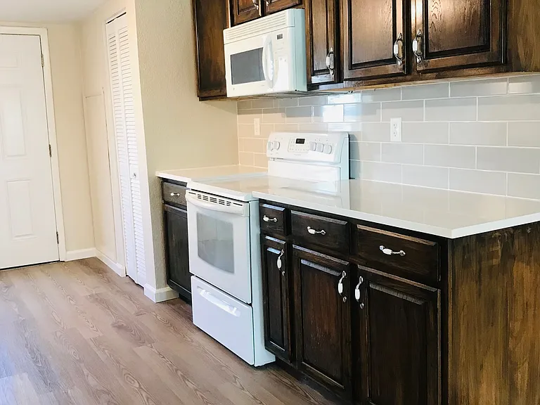5015 Santee St — Photo 4