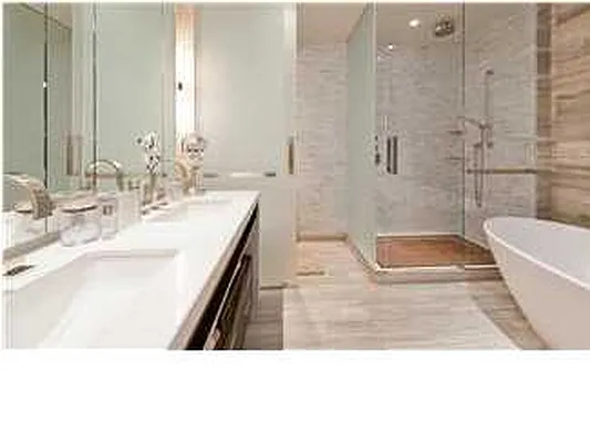 Rented by Mallan Real Estate Inc | media 57