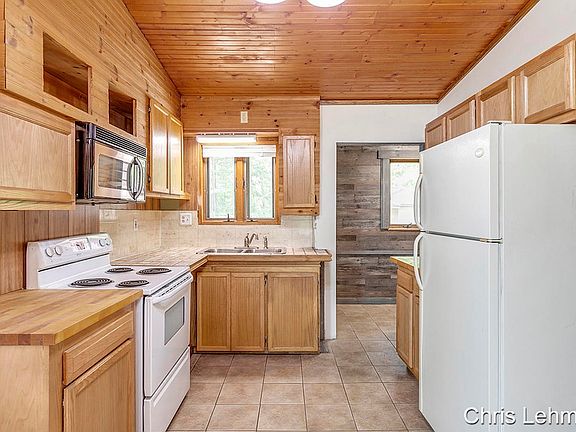 5th image of 4471 S Chestnut Ave