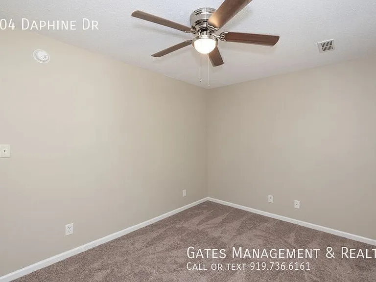 104 Daphine Dr — Photo 22