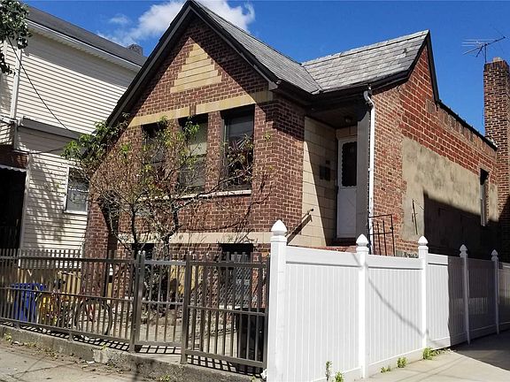2nd image of 10837 52nd Ave