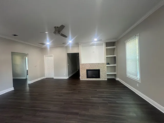 124 Cadiz St