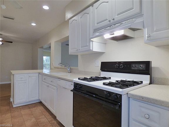 2nd image of 1427 Alwynne Dr N