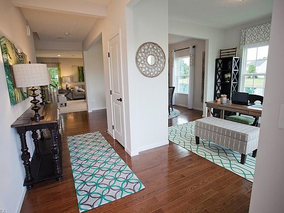 3rd image of 108 Glenridge Cir