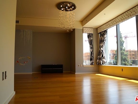 4th image of 1155 S Grand Ave APT 302