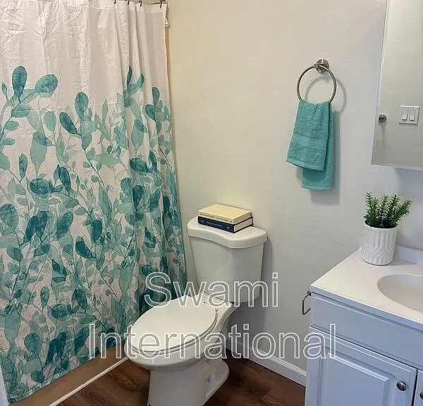 1709 W Marine Ave #1 — Photo 13