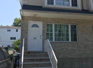 58 8th St #BASEMENT, Staten Island, NY 10306