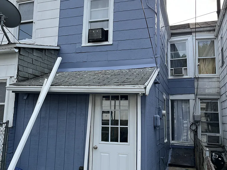 1313 Birch St — Photo 22