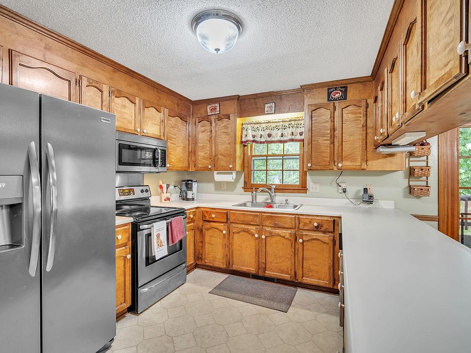 206 W Silverleaf St, Greer, SC 29650 Zillow