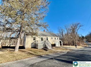 171 E Aluta Mill Rd, Nazareth, PA 18064