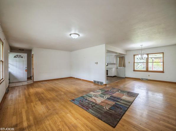326 S Lasalle St, Hobart, IN 46342