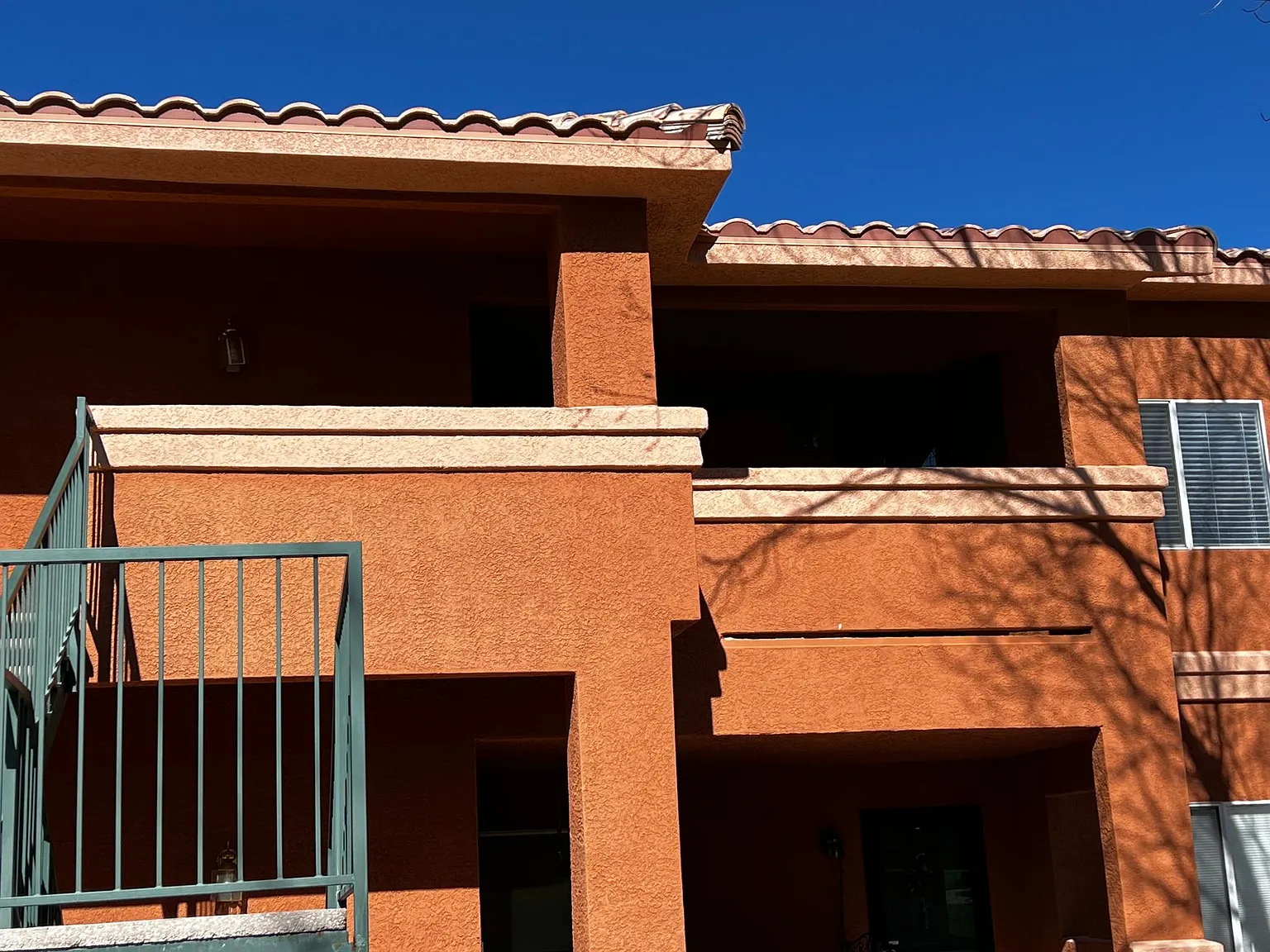 2 bed, 970 sqft, $1,450 — Photo 2
