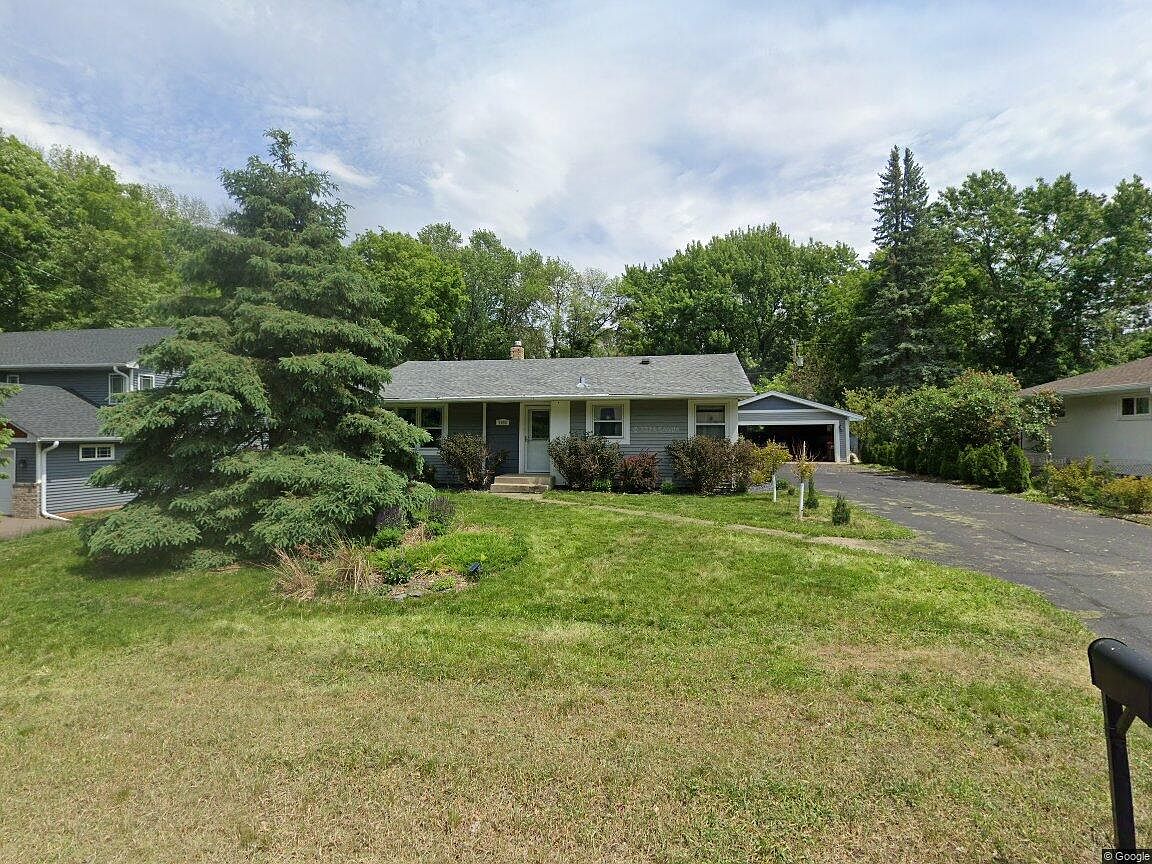 1858 Adele St N, Maplewood, MN 55109 | Zillow