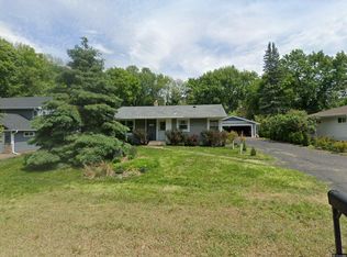 1858 Adele St N, Maplewood, MN 55109