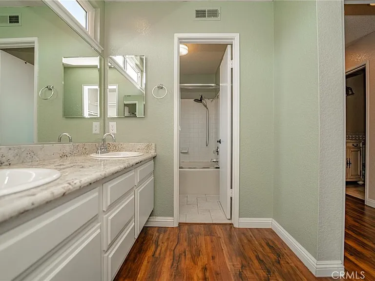 11123 Woodview Dr — Photo 26
