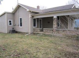 57 S Main St, West Alexandria, OH 45381